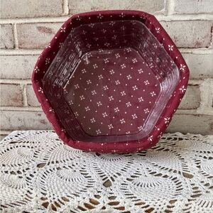 1999 Longaberger 10” hexagonal Generations combo basket liner protector